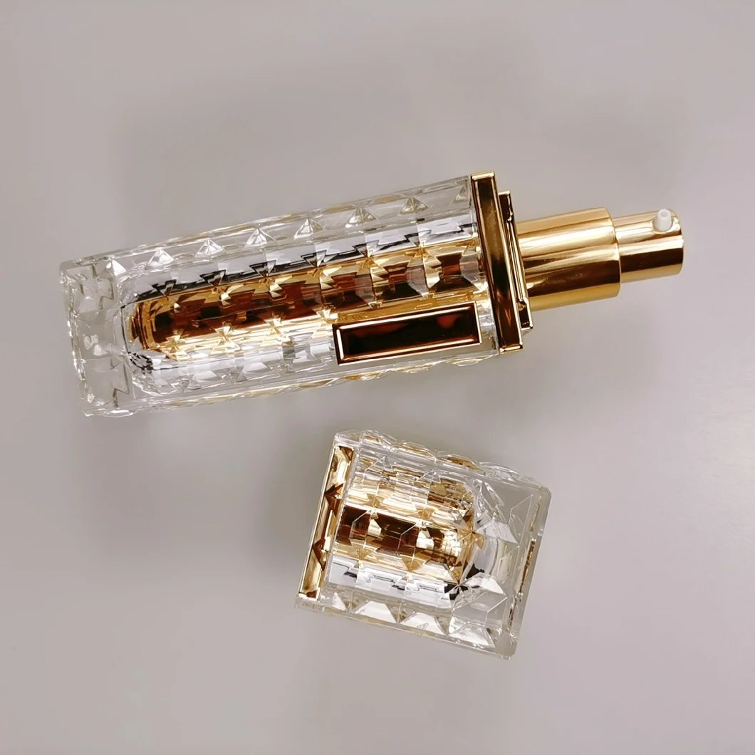 40ml 60ml 100ml Customized Sell Wellluxury Square Golden Cosmetic Acrylic Lotion Pump Bottle